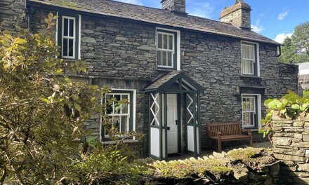 Dove Holme Cottage