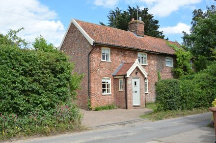 Shoemakers Cottage, Friston