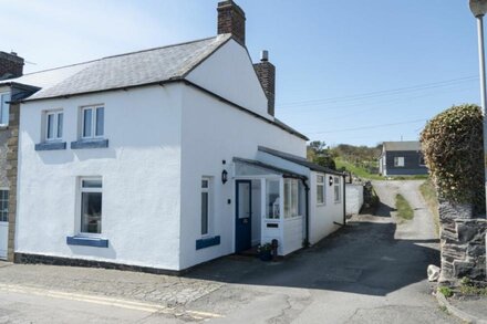 Creel Cottage, Craster