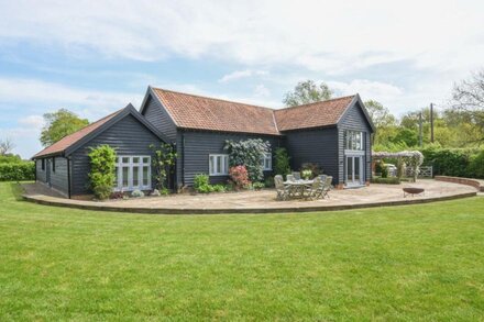 Looms Barn, Hasketon