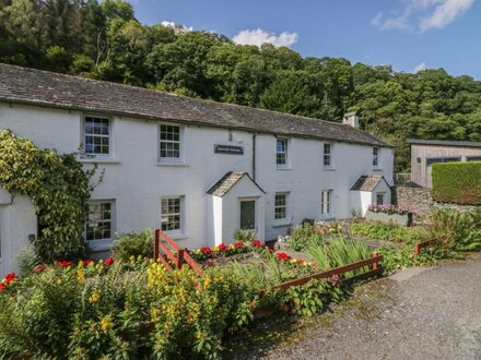 Riverside Cottage No 4