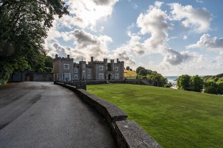 Watermouth Castle, Rhododendron Apartment