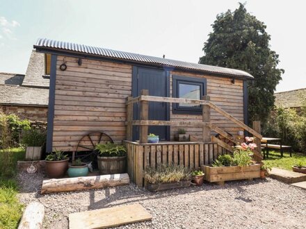 Dunfell Shepherd's Hut