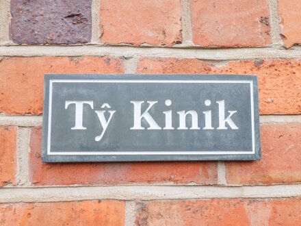 Tŷ Kinik