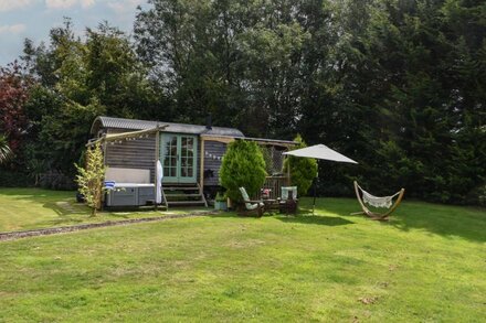 Burr 1 Shepherds Hut