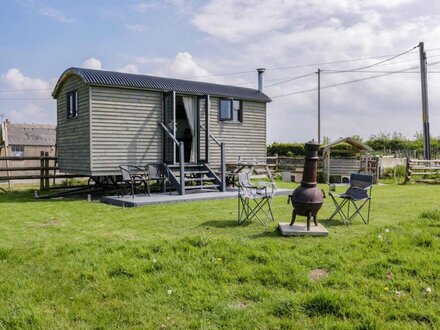 Cwtch Winnie Shepherds Hut