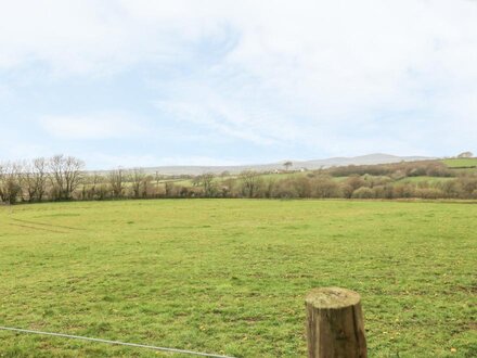 Saddlers Cottage, Berllandeg Farm