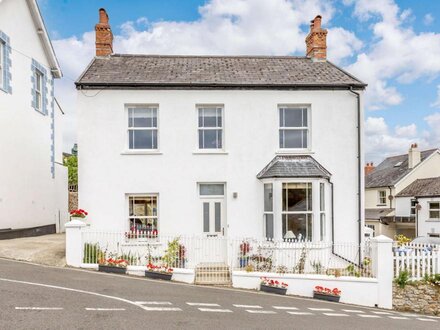 Cottage in Charmouth, Dorset