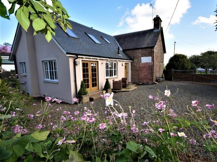 Cottage in Lockerbie, Dumfries and Galloway