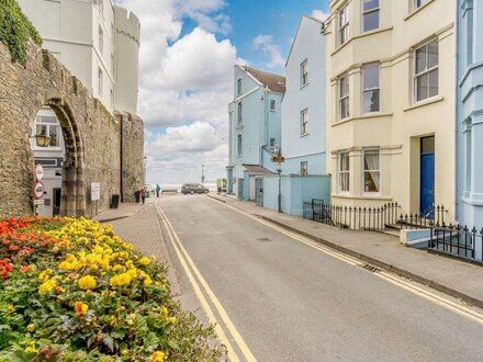 Apartment in Tenby, West Wales