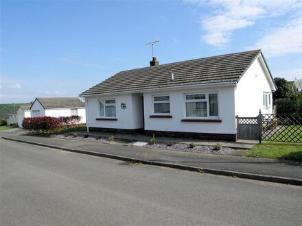 Bungalow in Jameston, West Wales