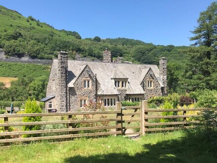 Cottage in Rhayader, Mid Wales