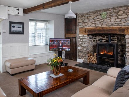 Cottage in Lower Chapel, Mid Wales