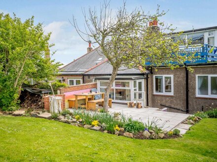 Cottage in Low Newton by the Sea, Northumberland