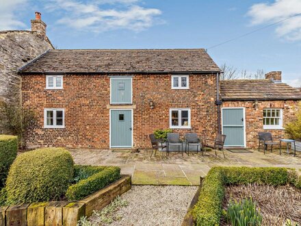 Cottage in Ashford in the Water, Derbyshire