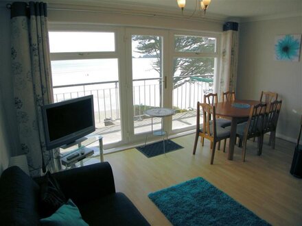 Apartment in Saundersfoot, West Wales