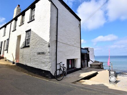 House in Gorran Haven, South Cornwall