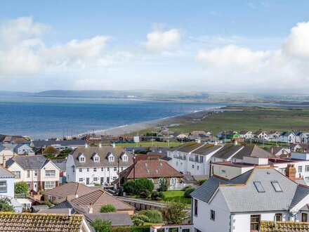 Apartment in Westward Ho!, North Devon