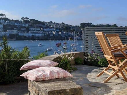 Cottage in Polruan, South Cornwall