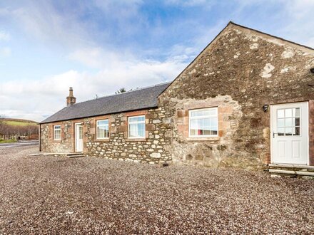 Cottage in Kirriemuir, Angus