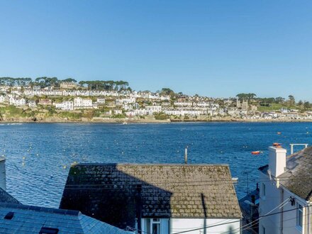 Cottage in Polruan, South Cornwall