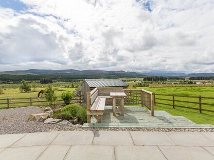 Log Cabin in Farr, The Highlands