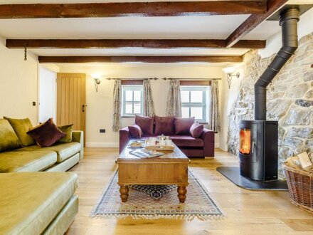 Cottage in Mawgan Porth, North Cornwall