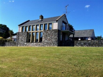 House in Lamphey, West Wales