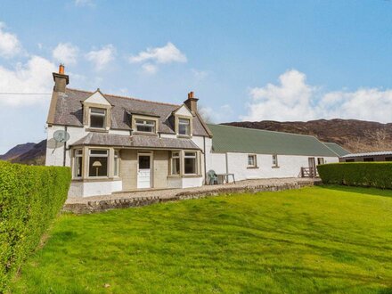 Cottage in Kinlochewe, The Highlands