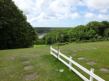 Apartment in Freshwater East, West Wales