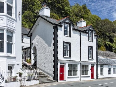 Apartment in Aberdovey, North Wales