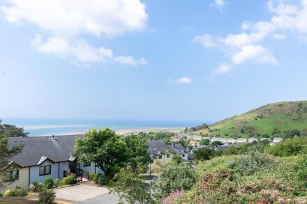 Apartment in Aberdovey, North Wales