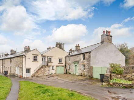 Cottage in Bradwell, Derbyshire