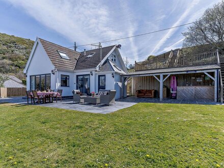 House in Tresaith, West Wales