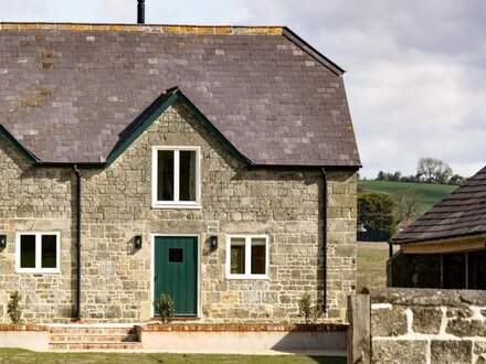 Barn in Melbury Abbas, Dorset