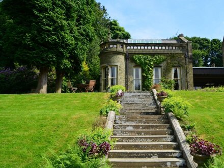 Wing in Glossop, Derbyshire