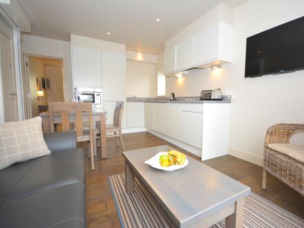 Apartment in Saundersfoot, West Wales