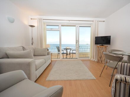 Apartment in Saundersfoot, West Wales