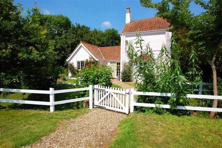 Pond Cottage