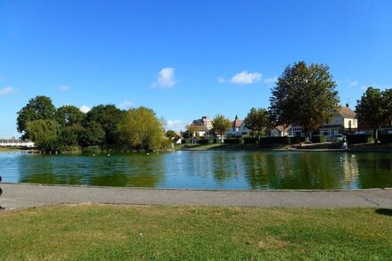 Elegant 2 bed Georgian Apartment at Florence House in the centre of Herne Bay