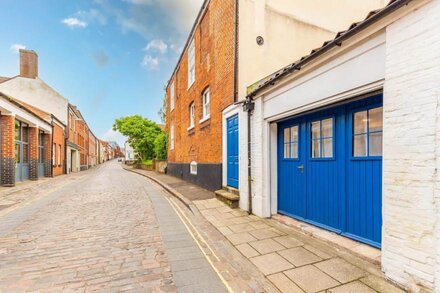 The Artists Workshop | Quirky 2-Bedroom Annex in Norwich City Centre