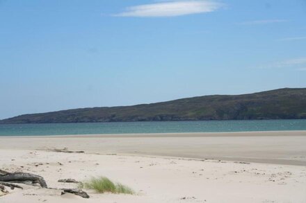 Shepherd Moon - Sea View Cottage near NC500