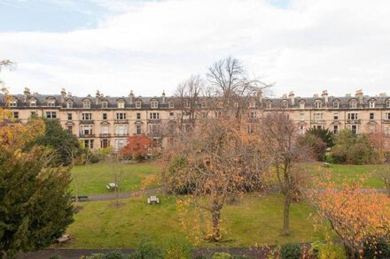 Boutique Home with idyllic garden in the Heart of Edinburgh West End