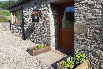 Beautiful cottage well off the beaten track, located in the heart of Kintyre