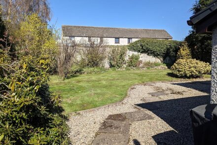 Applegrove - Perfect and cosey 2 bed bungalow in the heart of Fortrose village