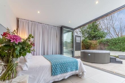 The Garden Room is the perfect romantic retreat for couples seeking an escape