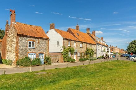 A beautifully refurbished, pretty and romantic Victorian terraced cottage