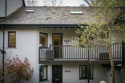 Tree Tops at The Falls -  3-bedroom duplex, stroll into Ambleside