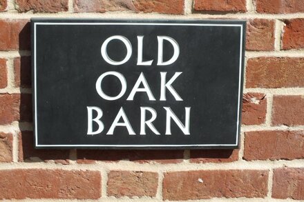 Beautifully Converted 16th Century Barn In The Heart Of Suffolk