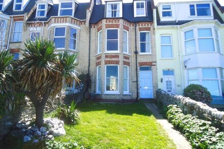 Amazing sea views,  walk to beach/harbour, nr Woolacombe, parking, sleeps 8